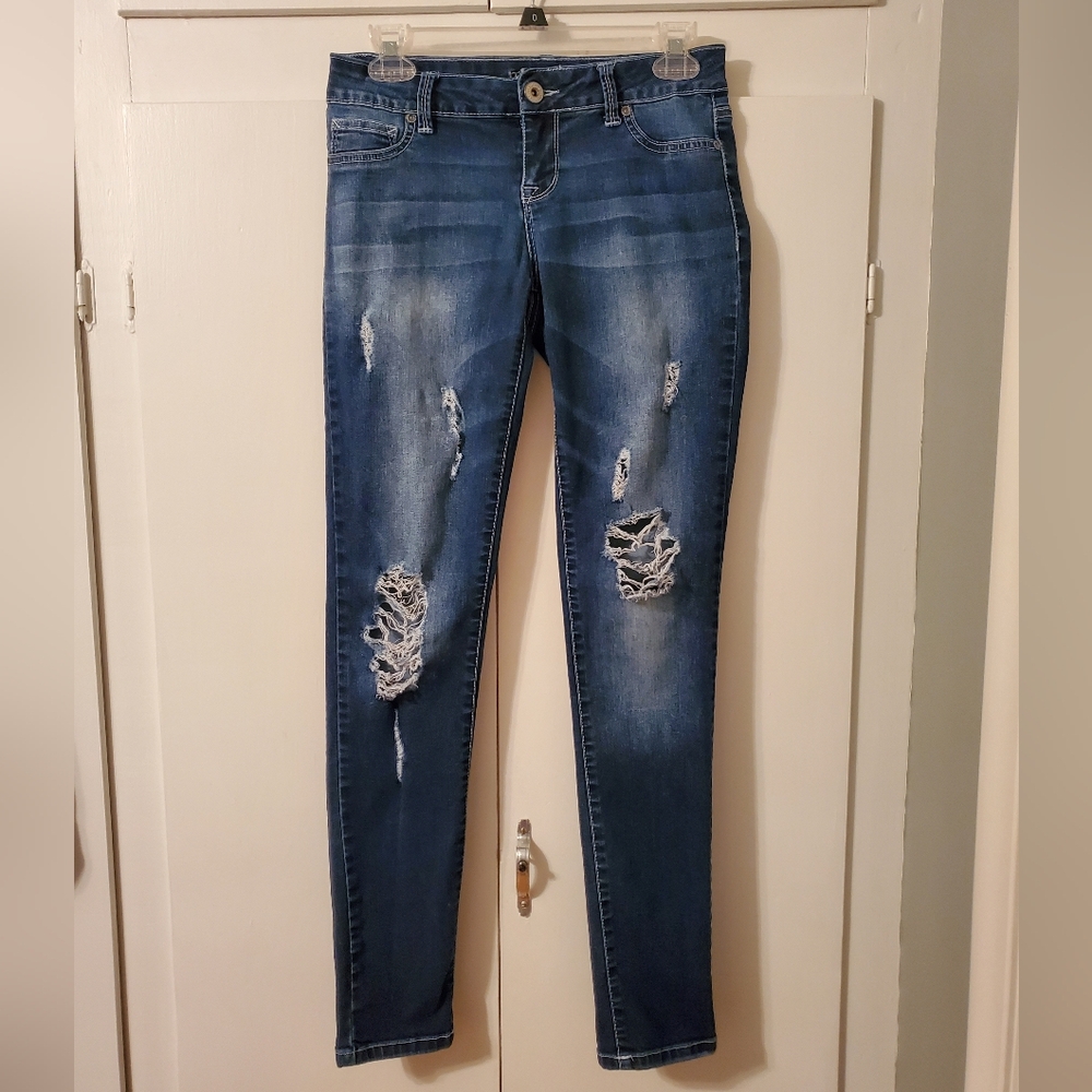 Women's Maurices Distressed Skinny Jeans